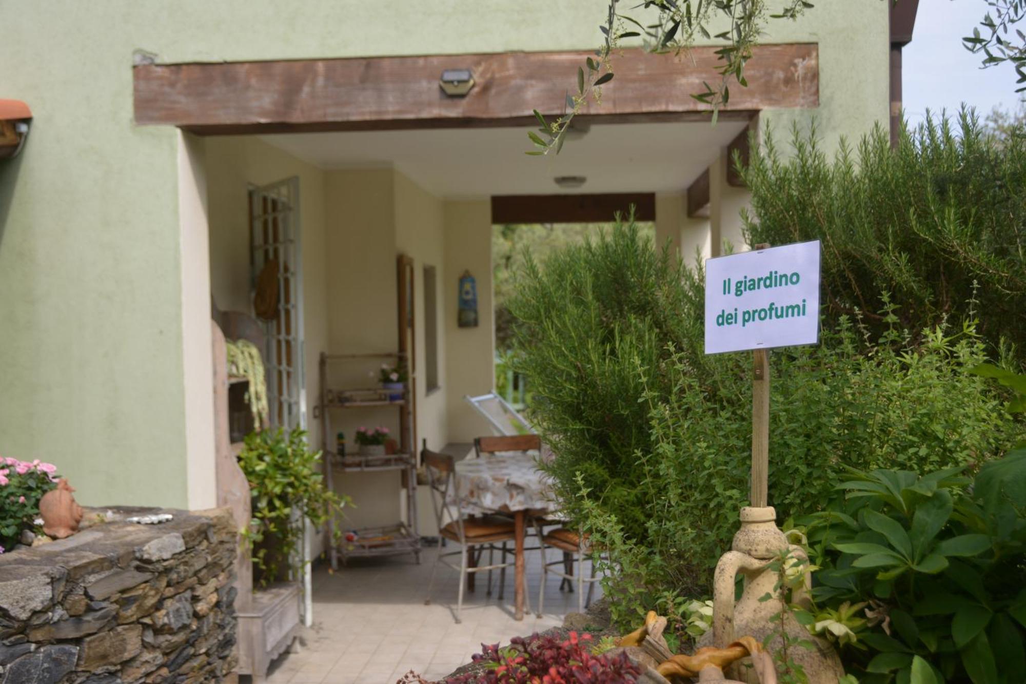 Terre Di Garlenda Guest House Exterior photo